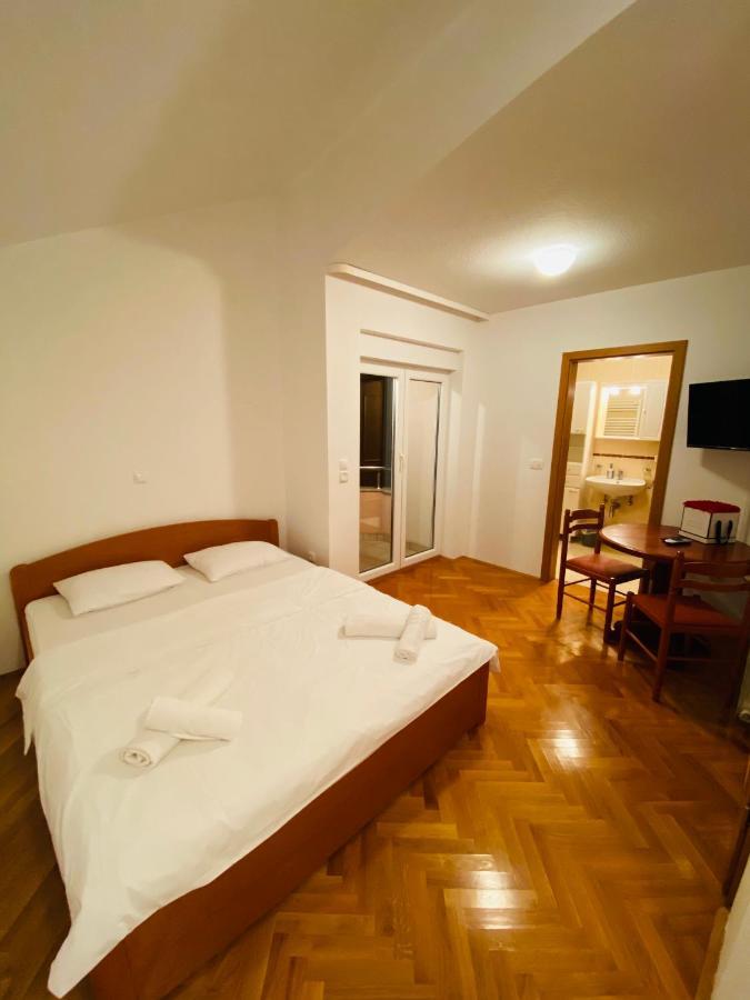 Apartments La Mer Novi Vinodolski Bagian luar foto